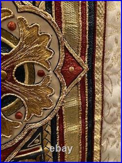 Antique Vtg Catholic Church Chasuble Vestment Ivory/Gold Damask Ornate Bands L-C