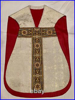 Antique Vtg Catholic Church Chasuble Vestment Ivory/Gold Damask Ornate Bands L-C