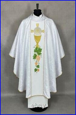 CHASUBLE Gothic style vestment, Damask, White, embroidered