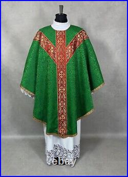 CHASUBLE green Semi Gothic, vestment, burse maniple and chalice veil
