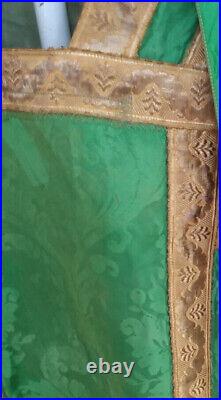 Catholic Green fiddleback chasuble vestment + all matching pieces made in Rome