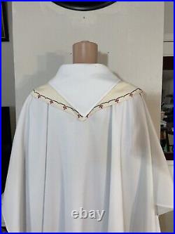 Collared White Vestment Chasuble & Lay Over Stole