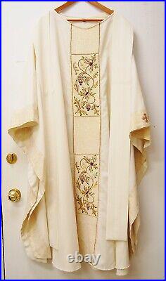 Cream MDS Hand Embroidered Vestment / Chasuble & Stole (#784) Church