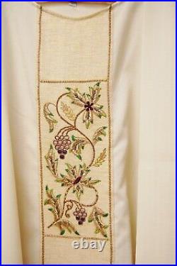 Cream MDS Hand Embroidered Vestment / Chasuble & Stole (#784) Church