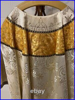 Custom Handmade Gothic White Vestment Chasuble and Stole