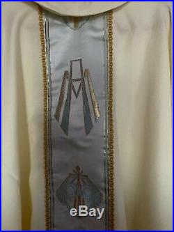 Ecru marian Chasuble Vestment Kasel Messgewand