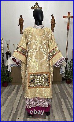 Gold Damask Vestment Dalmatic & Stole