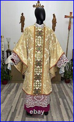 Gold Gothic Damask Vestment Chasuble & Stole