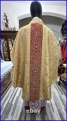 Gold Vestment Chasuble & Stole