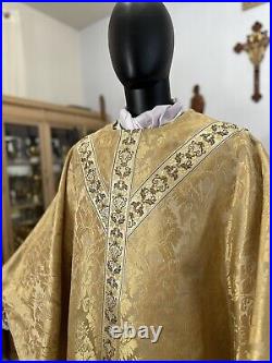 Gold Vestment Chasuble & Stole