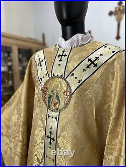 Gold Vestment Chasuble & Stole