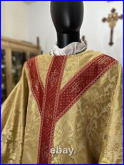 Gold Vestment Chasuble & Stole