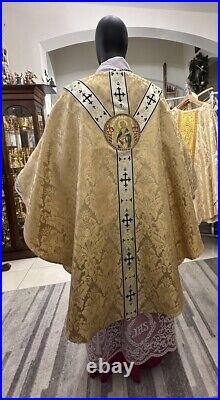 Gold Vestment Chasuble & Stole