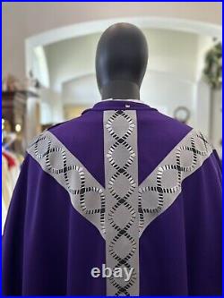 Purple Chasuble With + Stole (p000113)