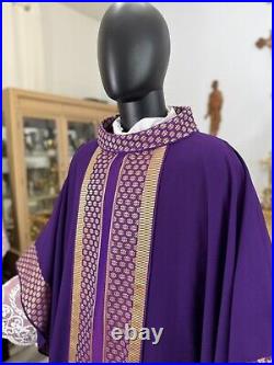 Purple Collared Vestment Chasuble & Stole