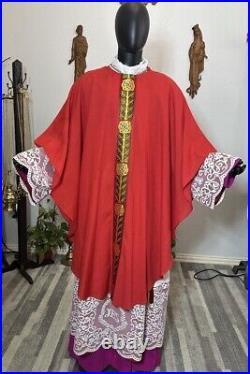 Red Chasuble With Stole R00