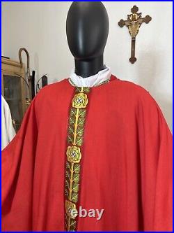 Red Chasuble With Stole R00