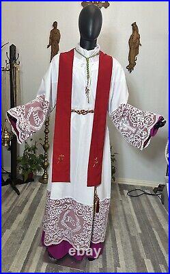 Red Chasuble With Stole R00