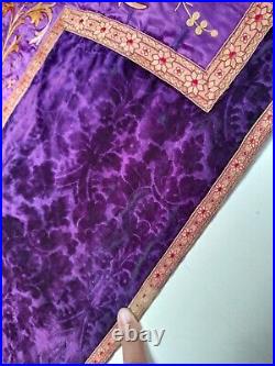 Vintage fabulous church vestment velvet & silk chasuble Christian item1059