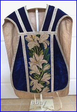 Vtg Blue Velvet Fiddleback Chasuble Vestment & Stole, Needlepoint Lilies Germany