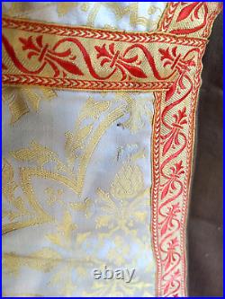 Vtg White & Gold Fiddleback Chasuble Vestment, Colorful Lily Floral Needlepoint