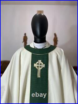 White Chasuble Vestment saint Patrick's feast (WGR0010)