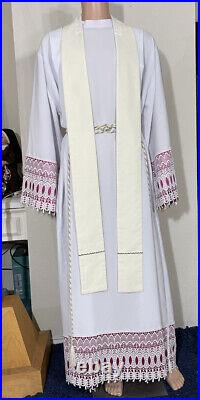 White Chasuble With Green Banding + Stole (wgr0009)