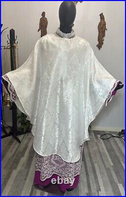 White Chasuble With Red Pallium + Stole