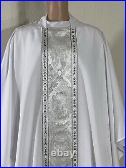 White Chasuble With Silver Banding + Stole (ws0016)