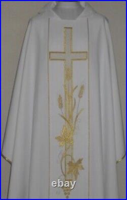 White Chasuble With Stole, THREAD EMBROIDERY FRONT & BACK Meshwork Cross Design