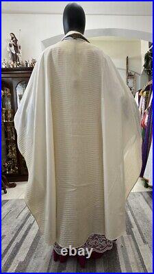 White Collared Vestment Chasuble & Stole Slabbink