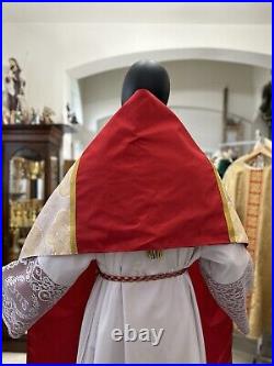 White Cope Vestment Chasuble With Stole And Humeral Veil