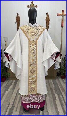 White Gold Gothic Angellic Damask Vestment Chasuble & Stole