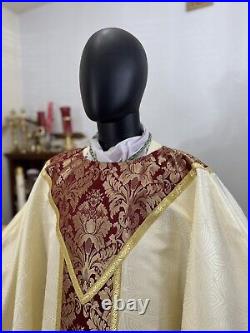 White Gold Gothic Damask Vestment Chasuble & Stole