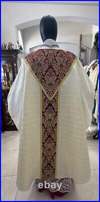 White Gold Gothic Damask Vestment Chasuble & Stole