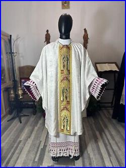White Ivory Chasuble With Gold Banding + Stole (wg00137)