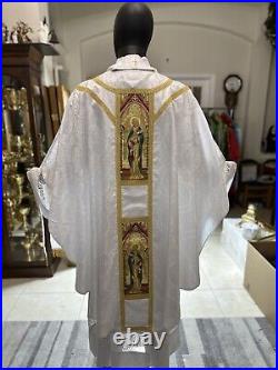 White Ivory Chasuble With Gold Banding + Stole (wg00140)