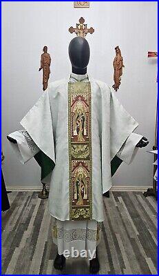 White Ivory Chasuble With Green Banding + Stole (wgr0030)