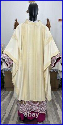 White Ivory Collared Vestment Chasuble & Stole