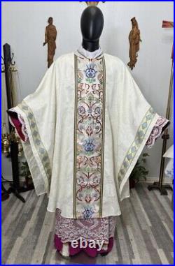 White Ivory Vestment Chasuble & Stole