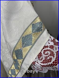 White Ivory Vestment Chasuble & Stole