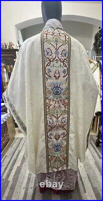 White Ivory Vestment Chasuble & Stole