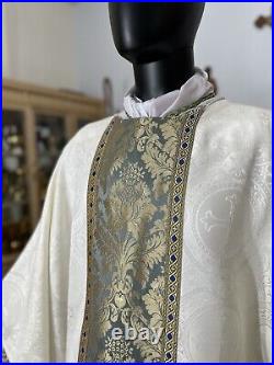 White Ivory Vestment Chasuble & Stole