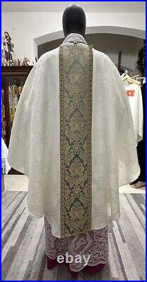 White Ivory Vestment Chasuble & Stole